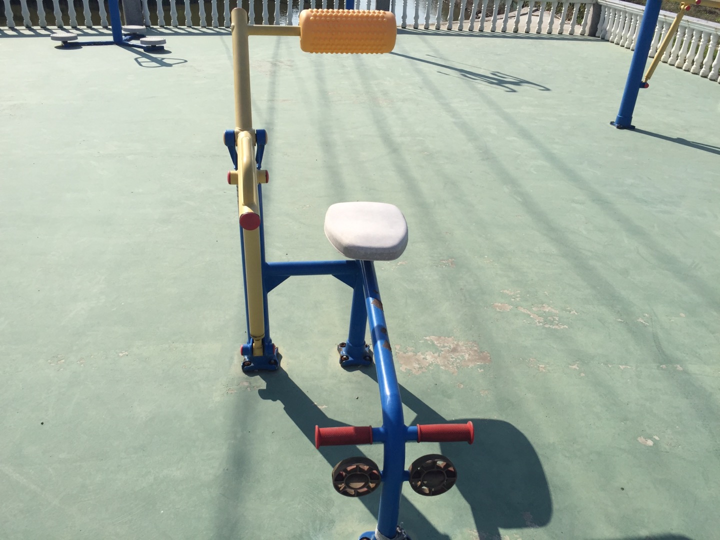 腹背锻炼器