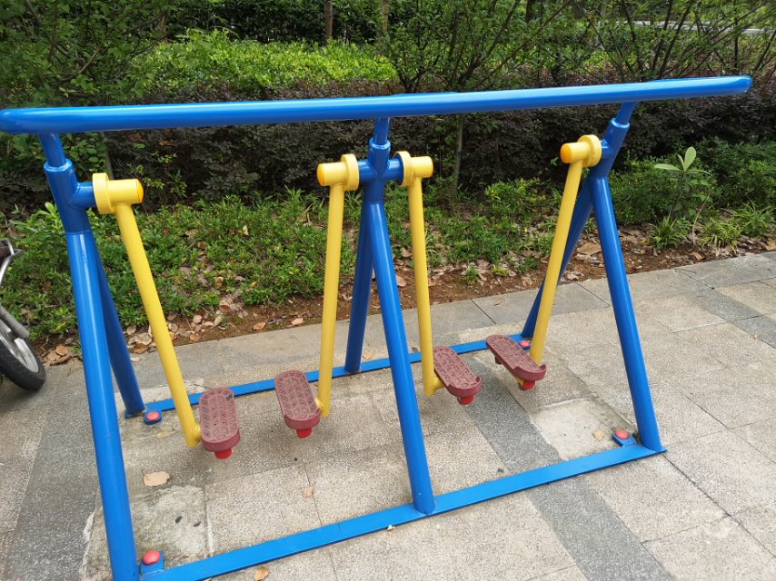 双人漫步器