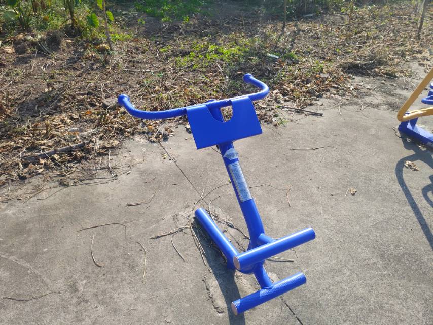 背肌训练器