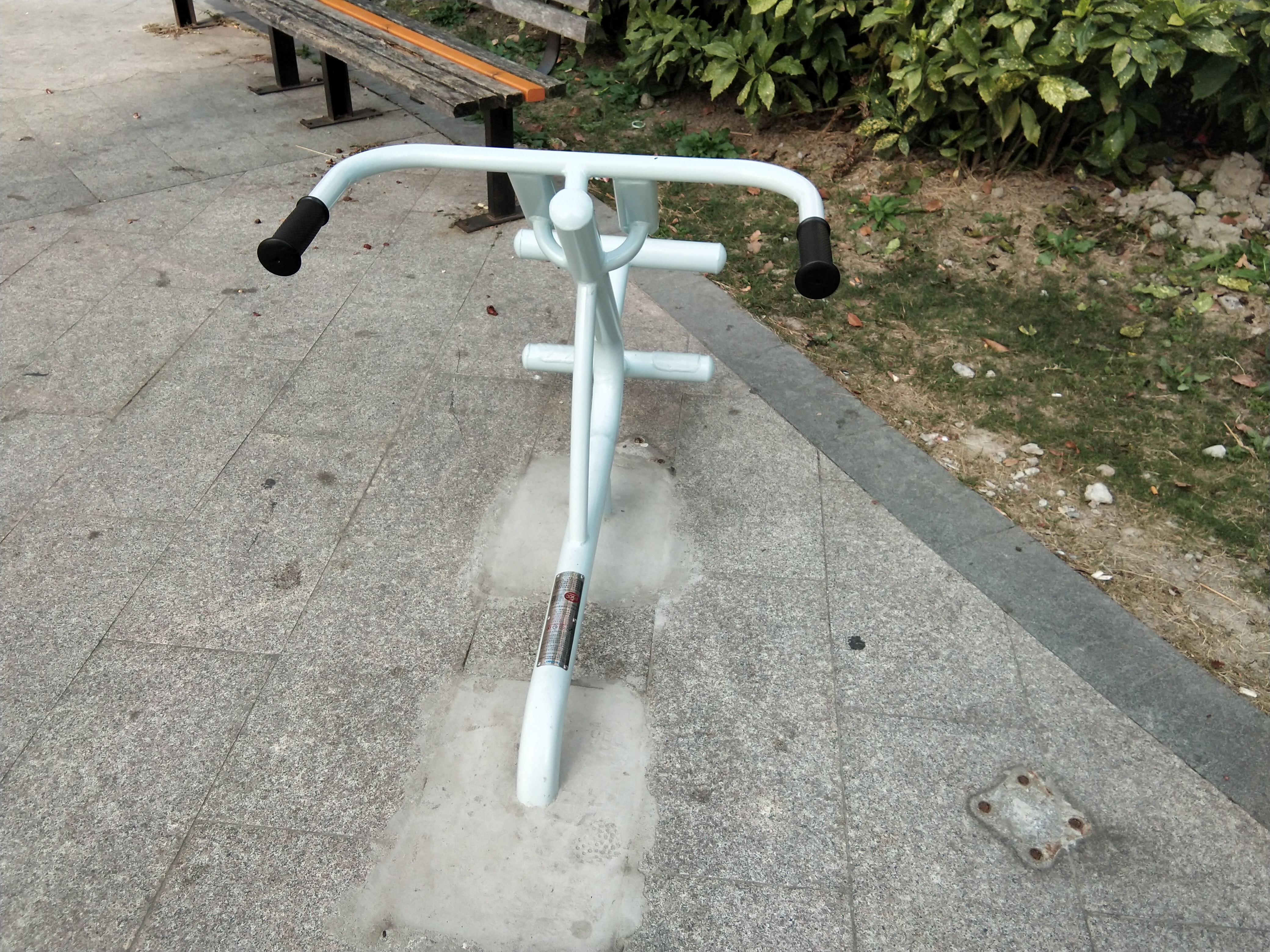 背肌训练器