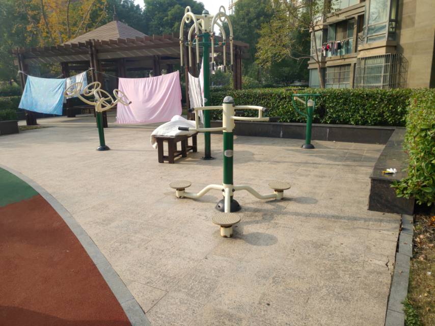 听潮豪园健身点二