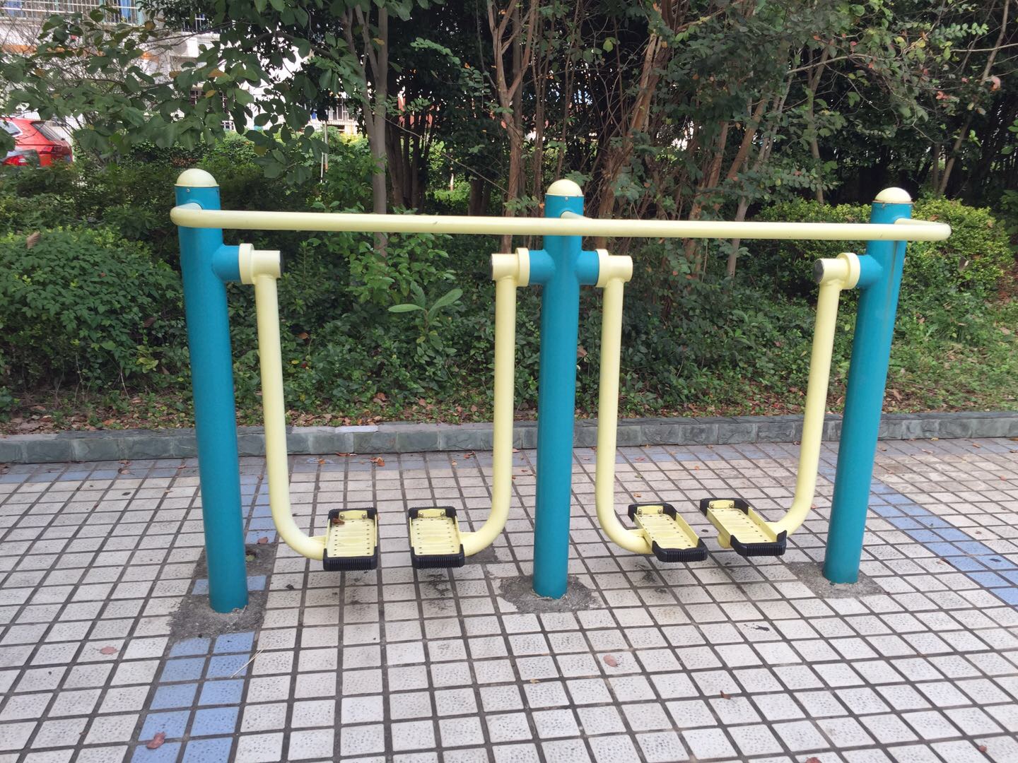 双位太空漫步机