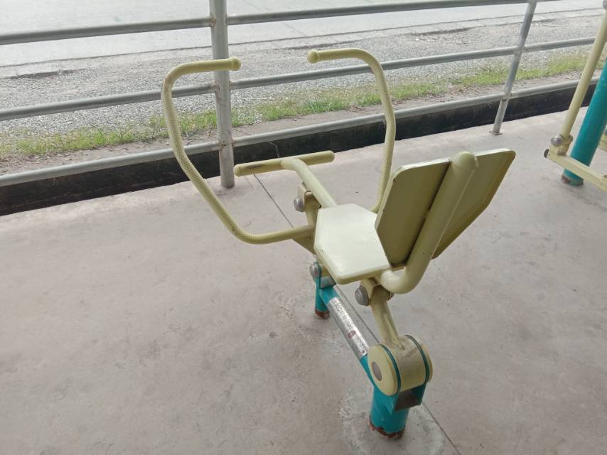 划船器