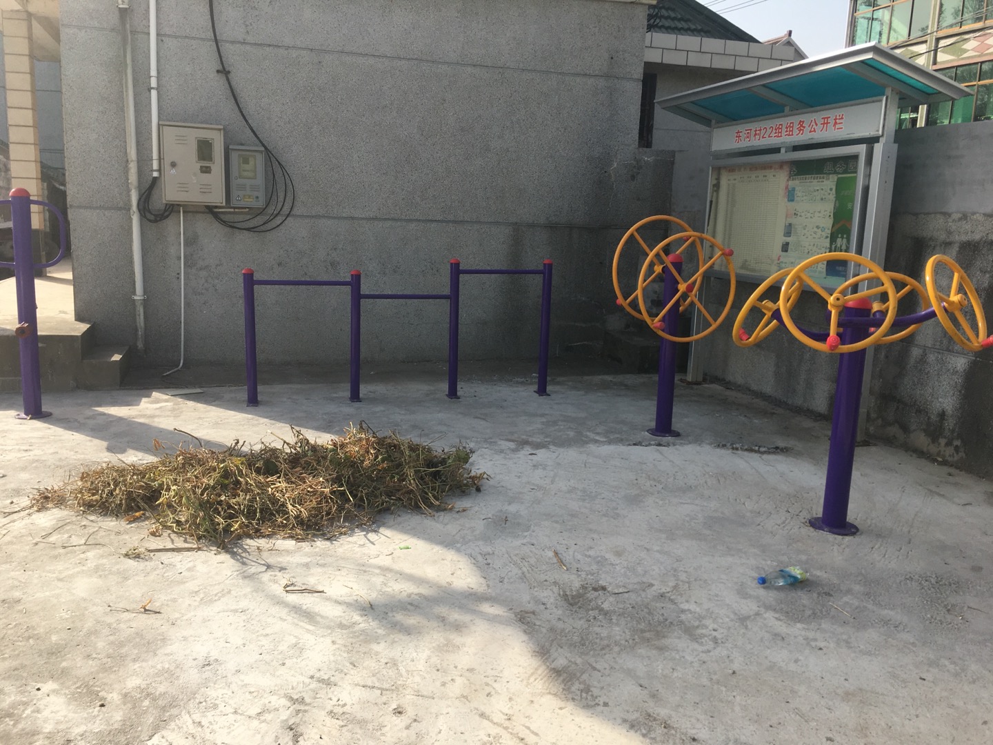 东河村港东7组机房健身点    