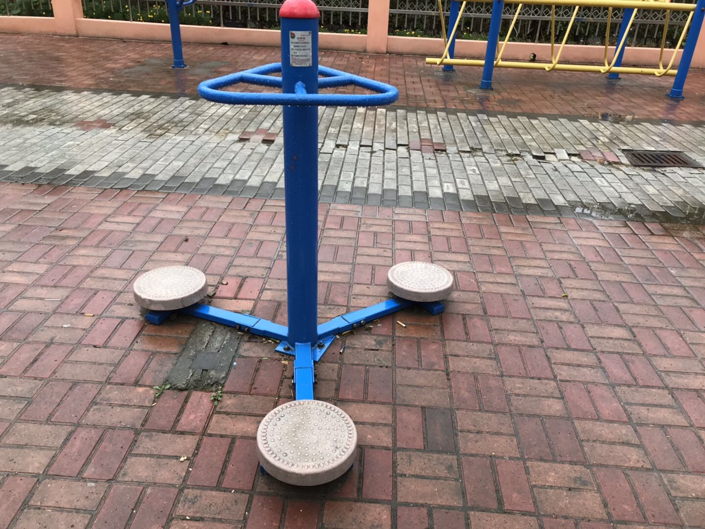 扭腰器