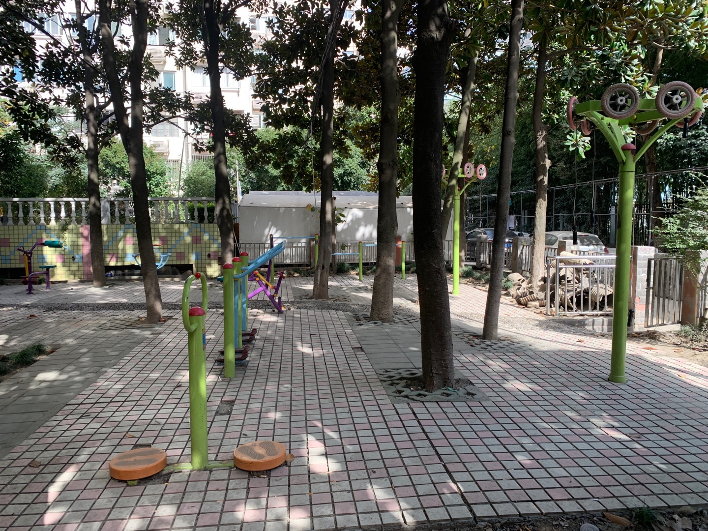 朱家滩居委健身点2
