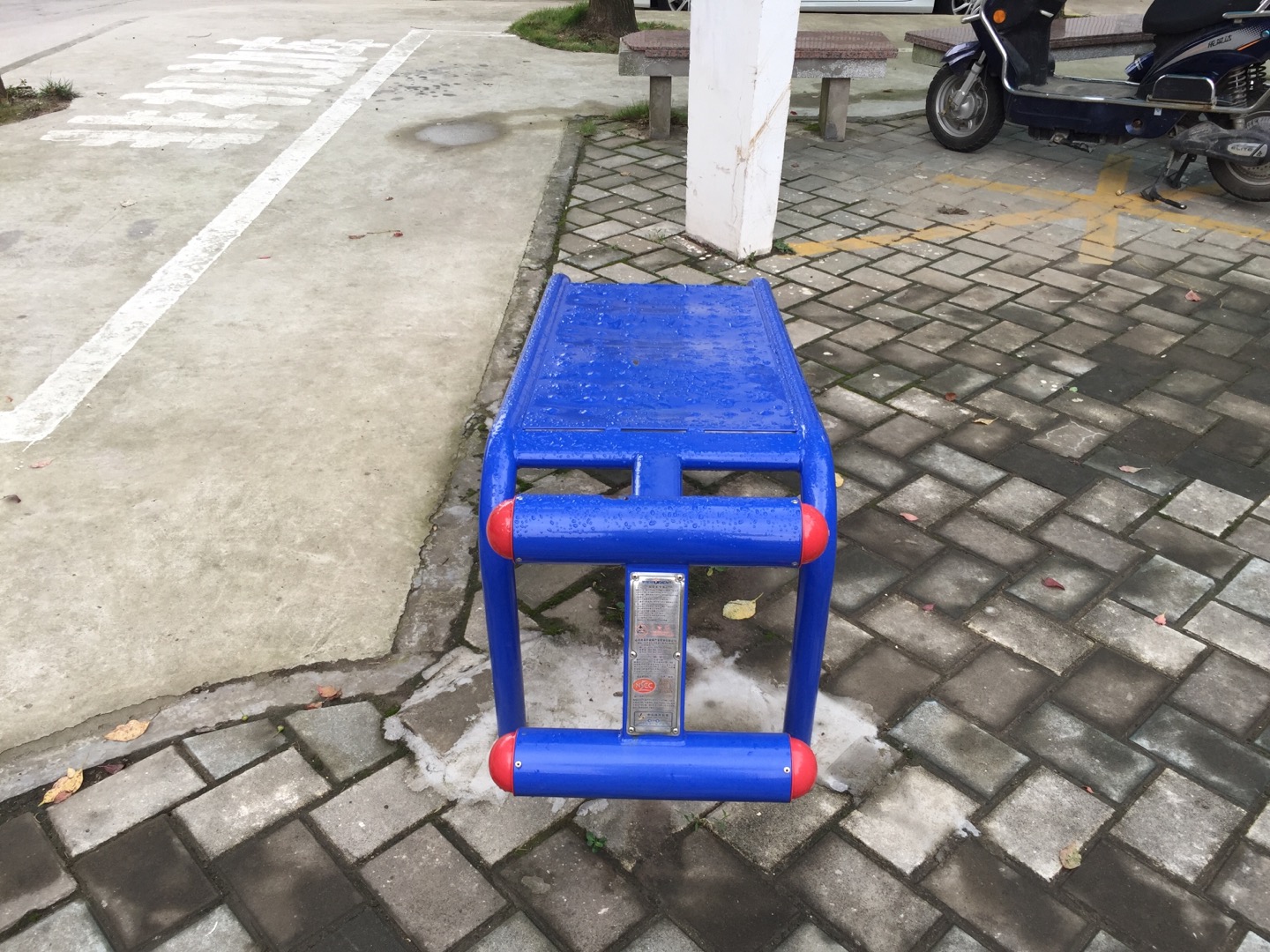 仰卧起坐板