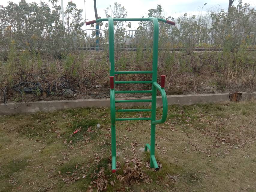 多功能训练器