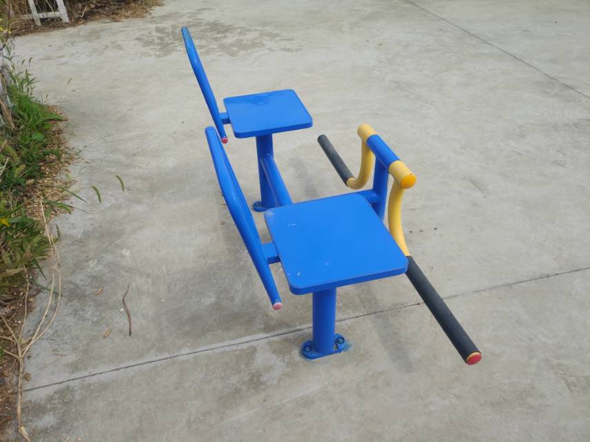 下肢训练器