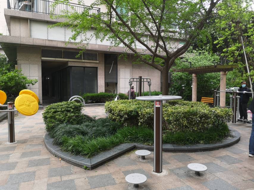 中远四委健身点1