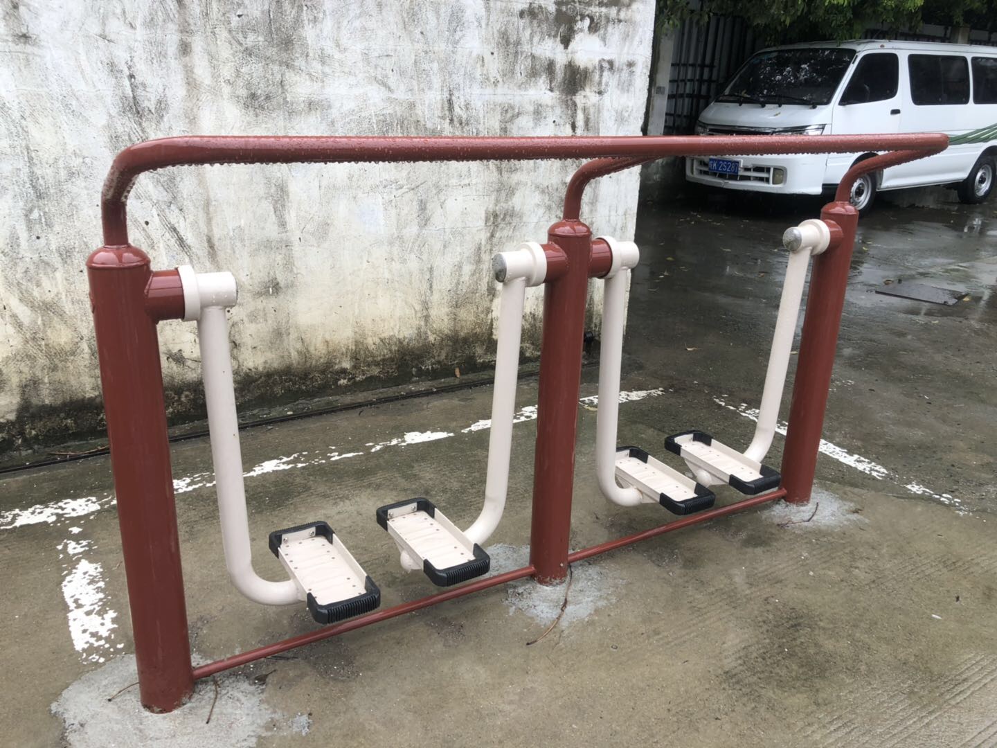 双位漫步机