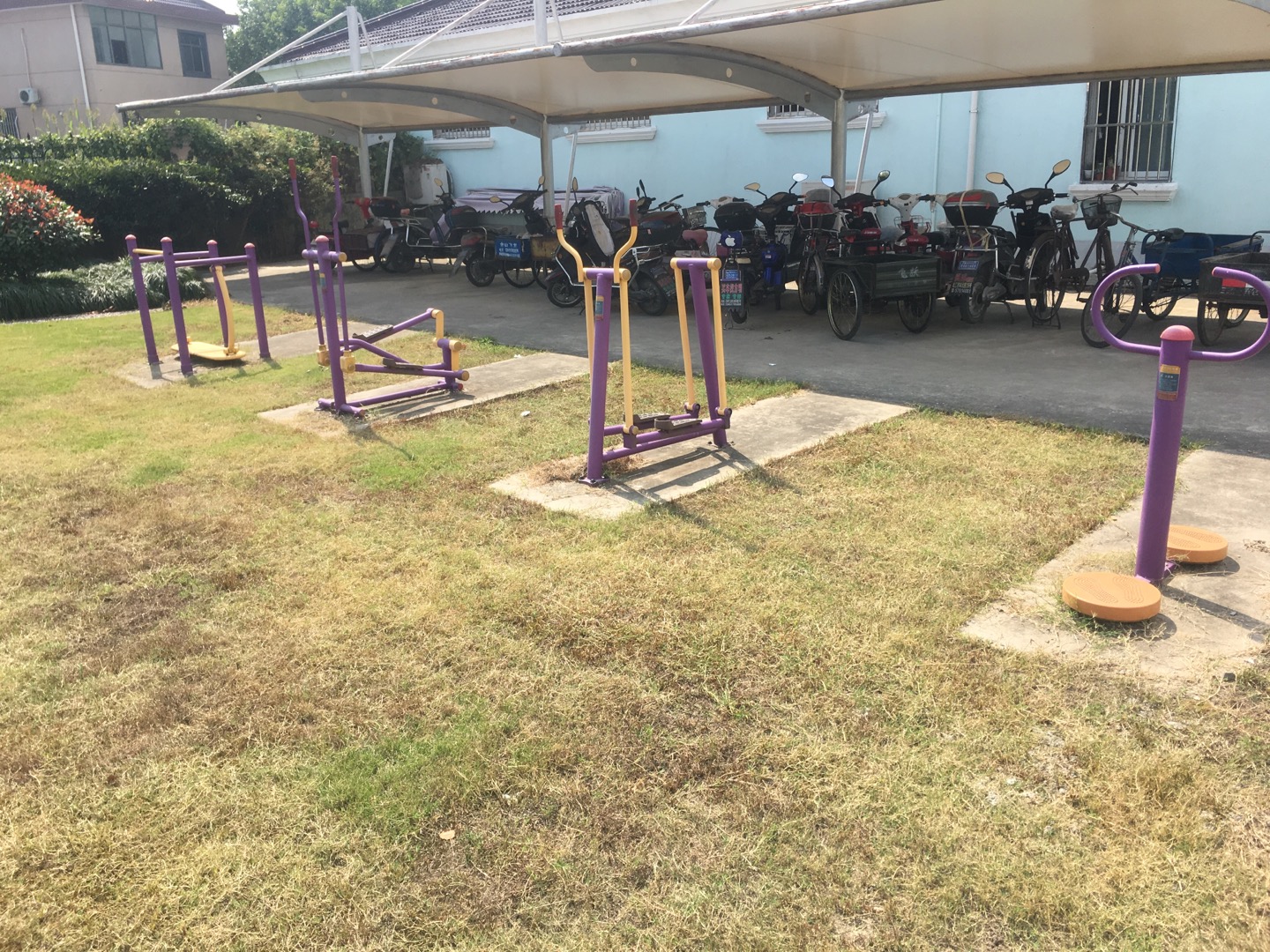 曹家浜老年活动室健身点
