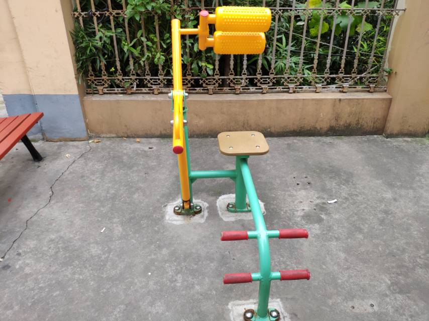腹背锻炼器