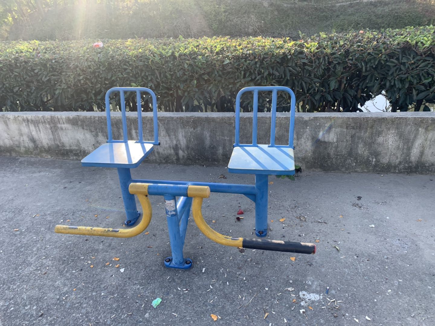 下肢训练器