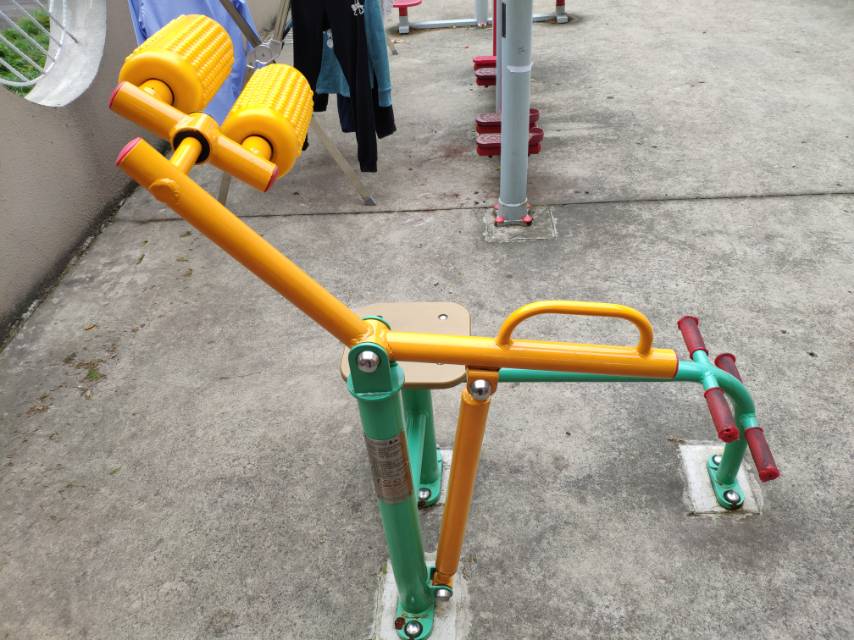 腹背锻炼器