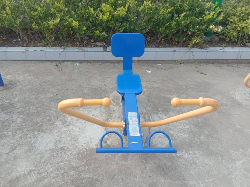 划船器
