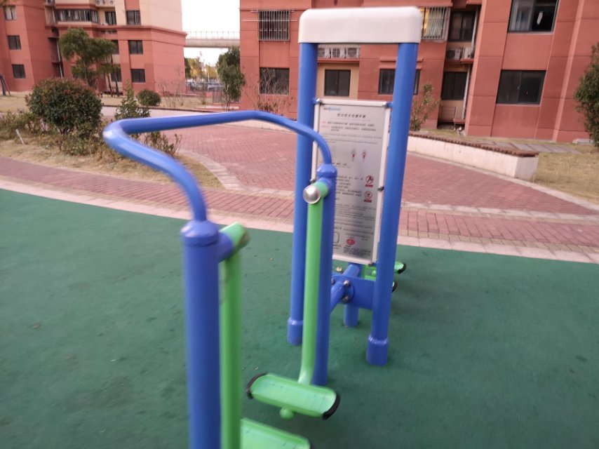 双立柱太空漫步器