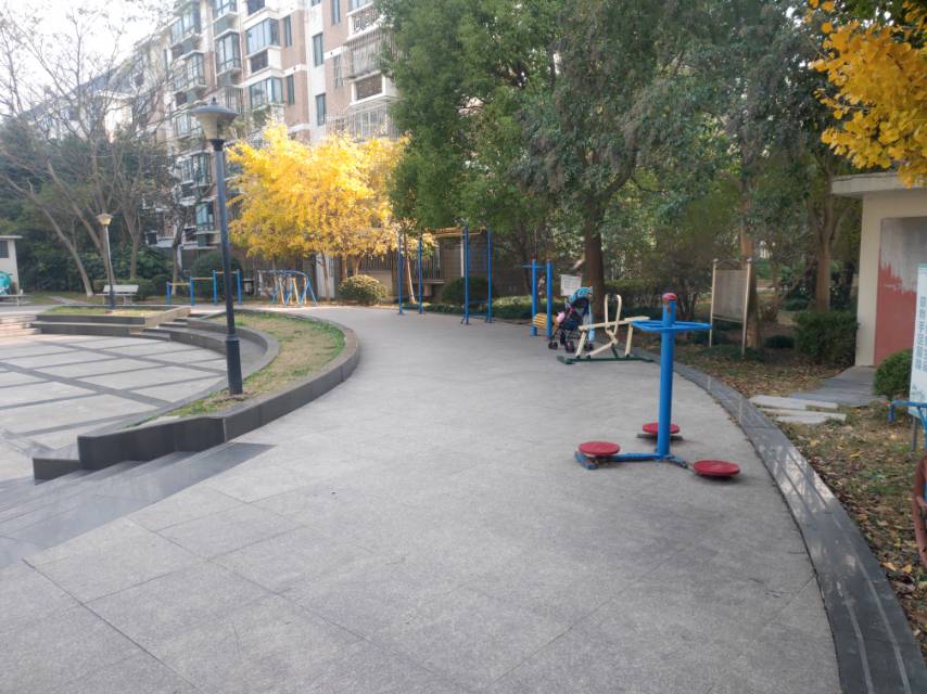 泰燕华庭健身点