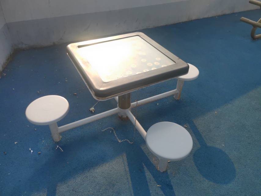 轨道棋牌桌
