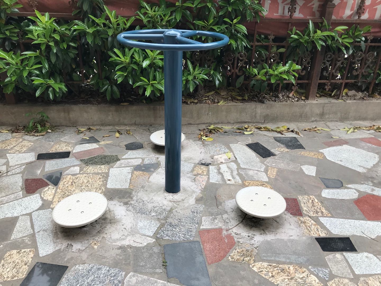 扭腰器