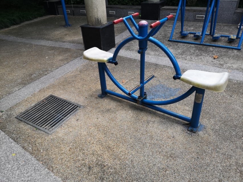 蹬腿器