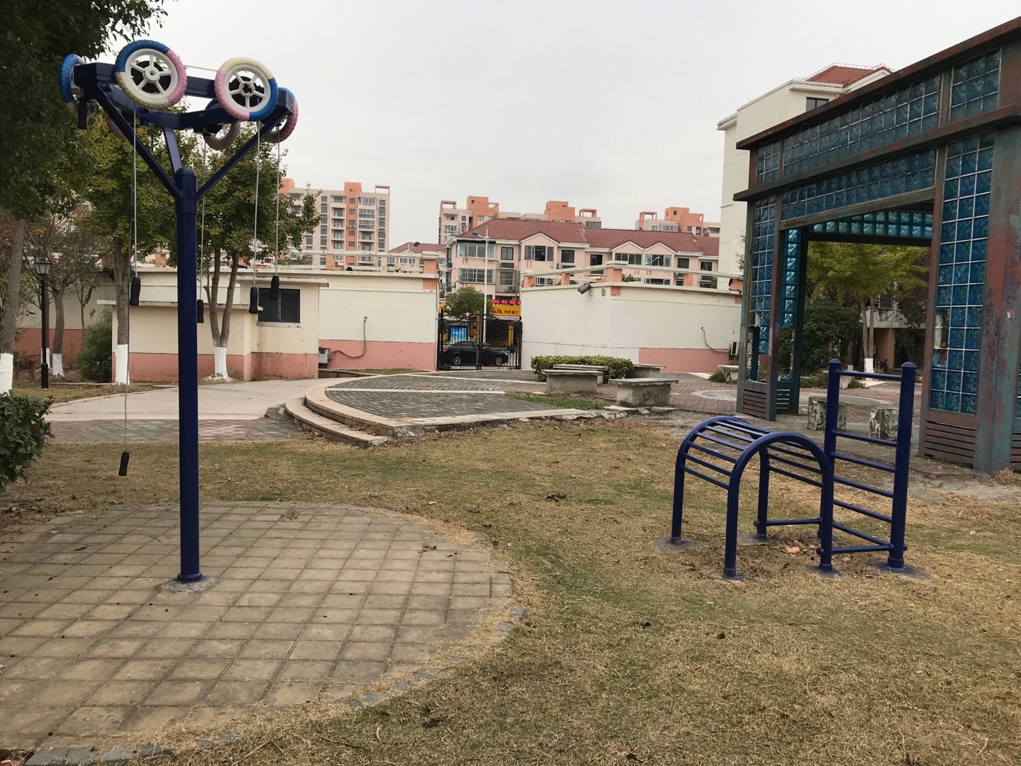 芦潮路350号健身苑点