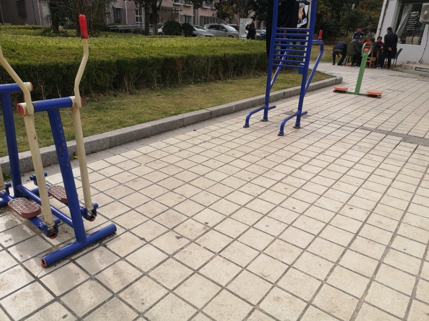 欧风社区欧风家园399弄健身点