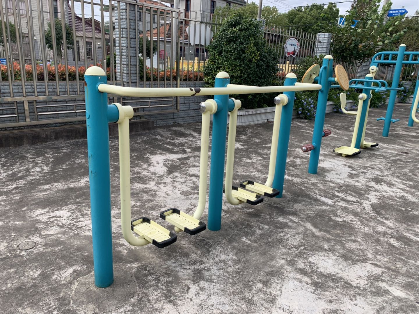 双位太空漫步机