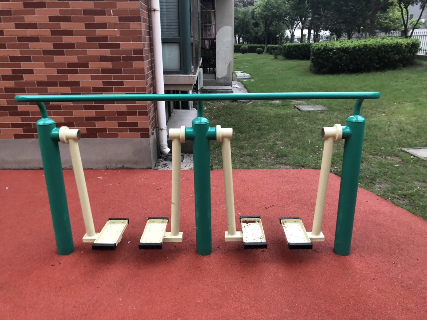 双人漫步机