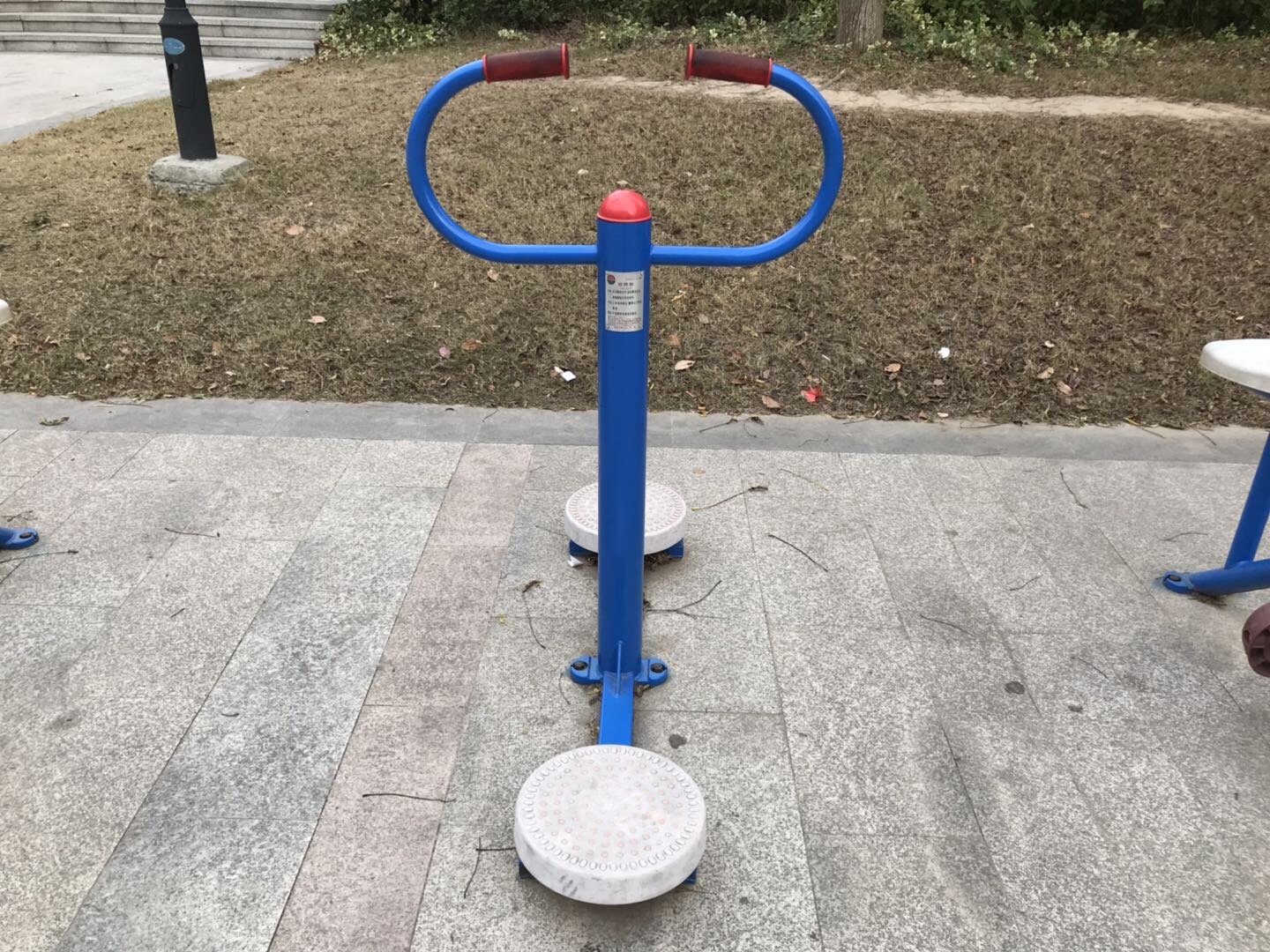 扭腰器