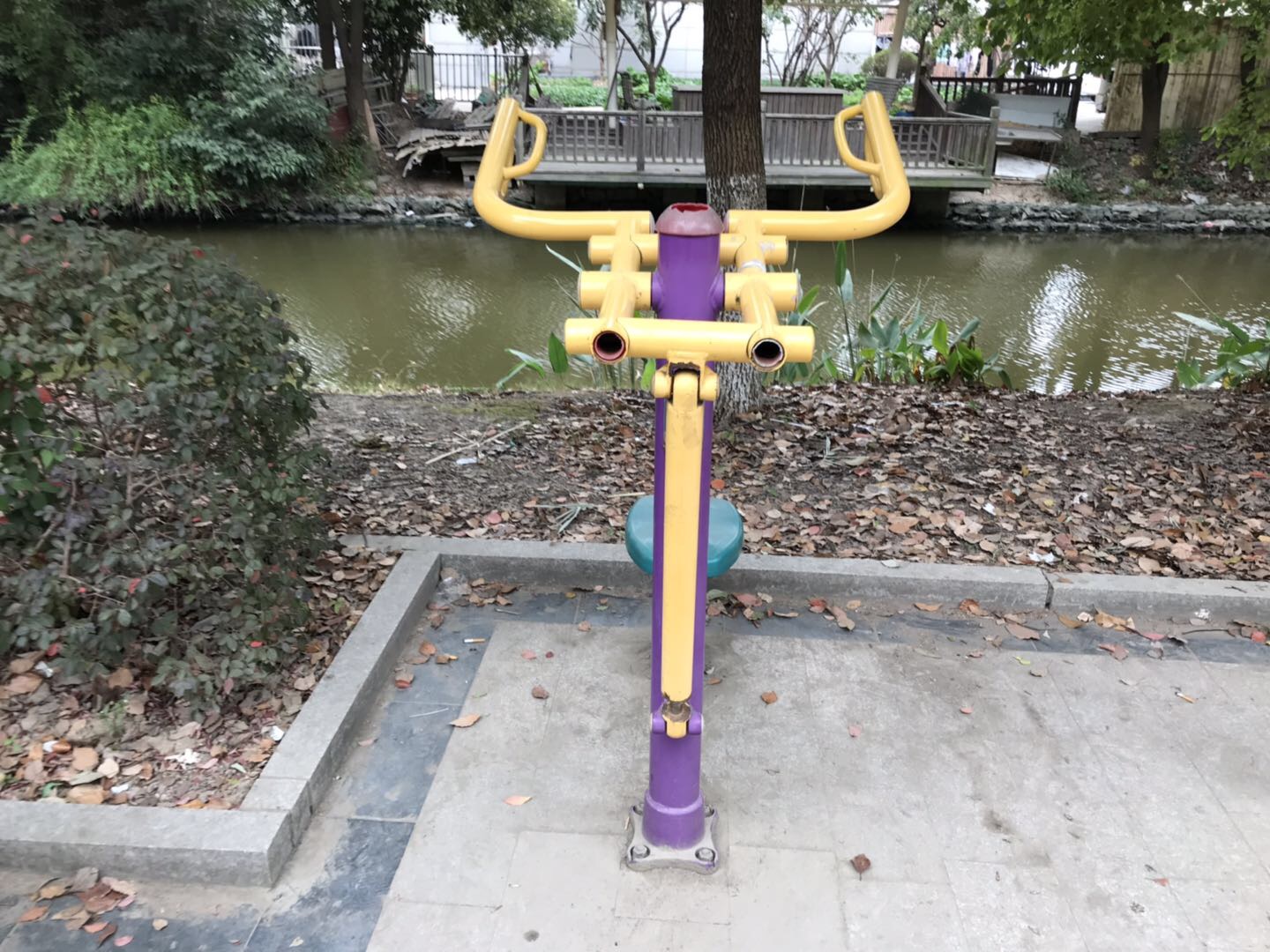 上肢锻炼器