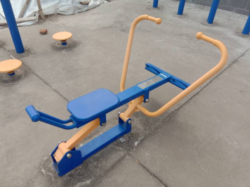 划船器