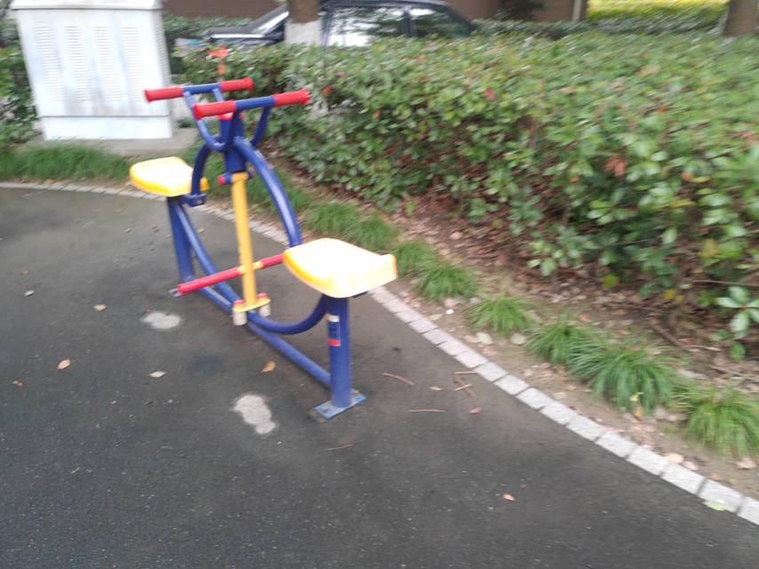 下肢训练器
