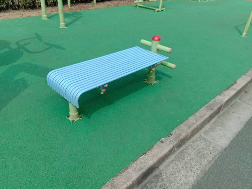 仰卧起平台
