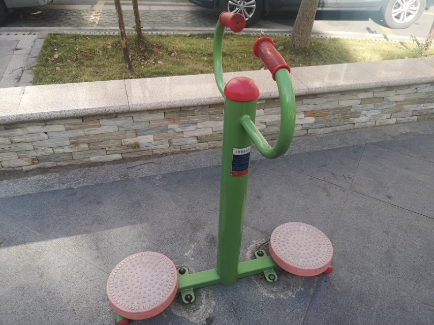 扭腰器