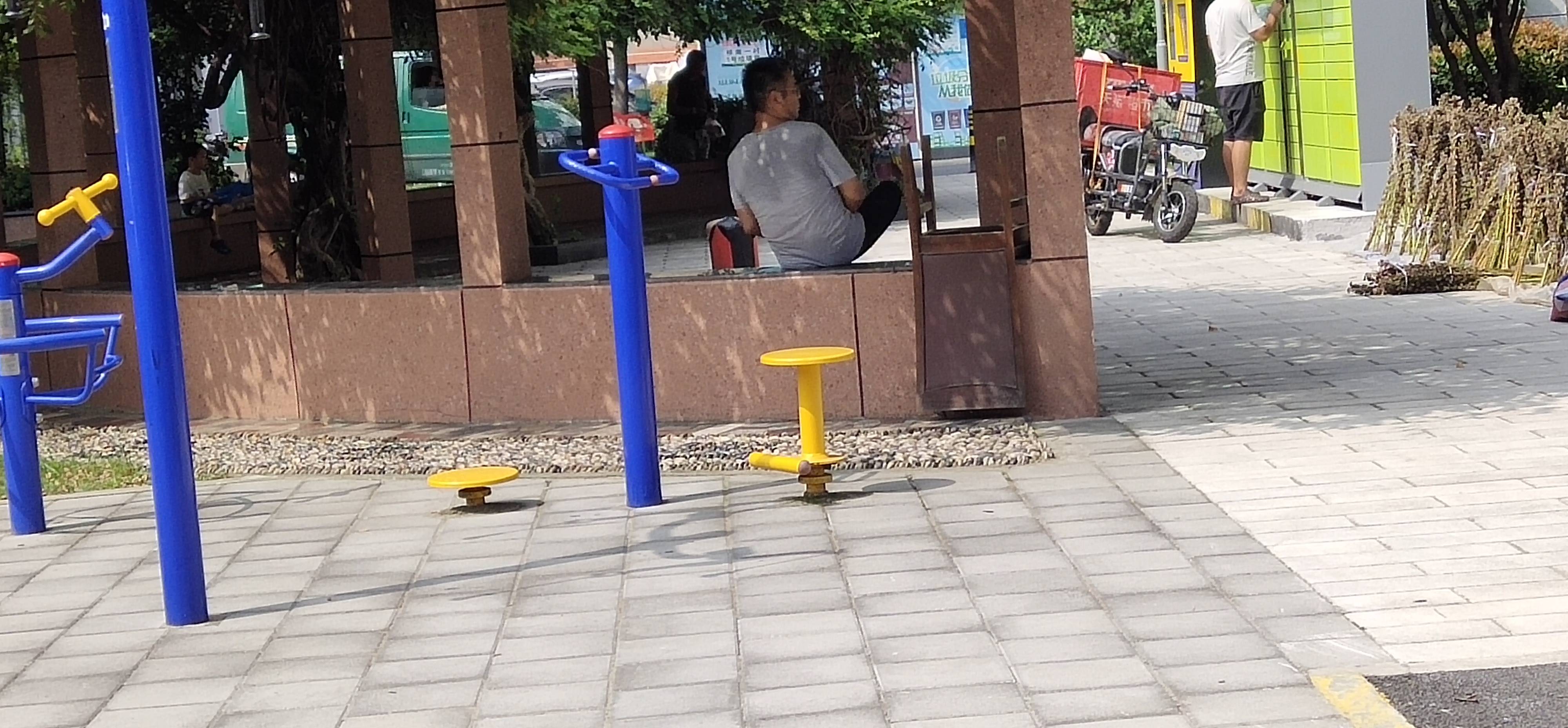 双位扭腰器