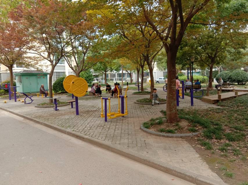 裕盛路111弄健身路径二