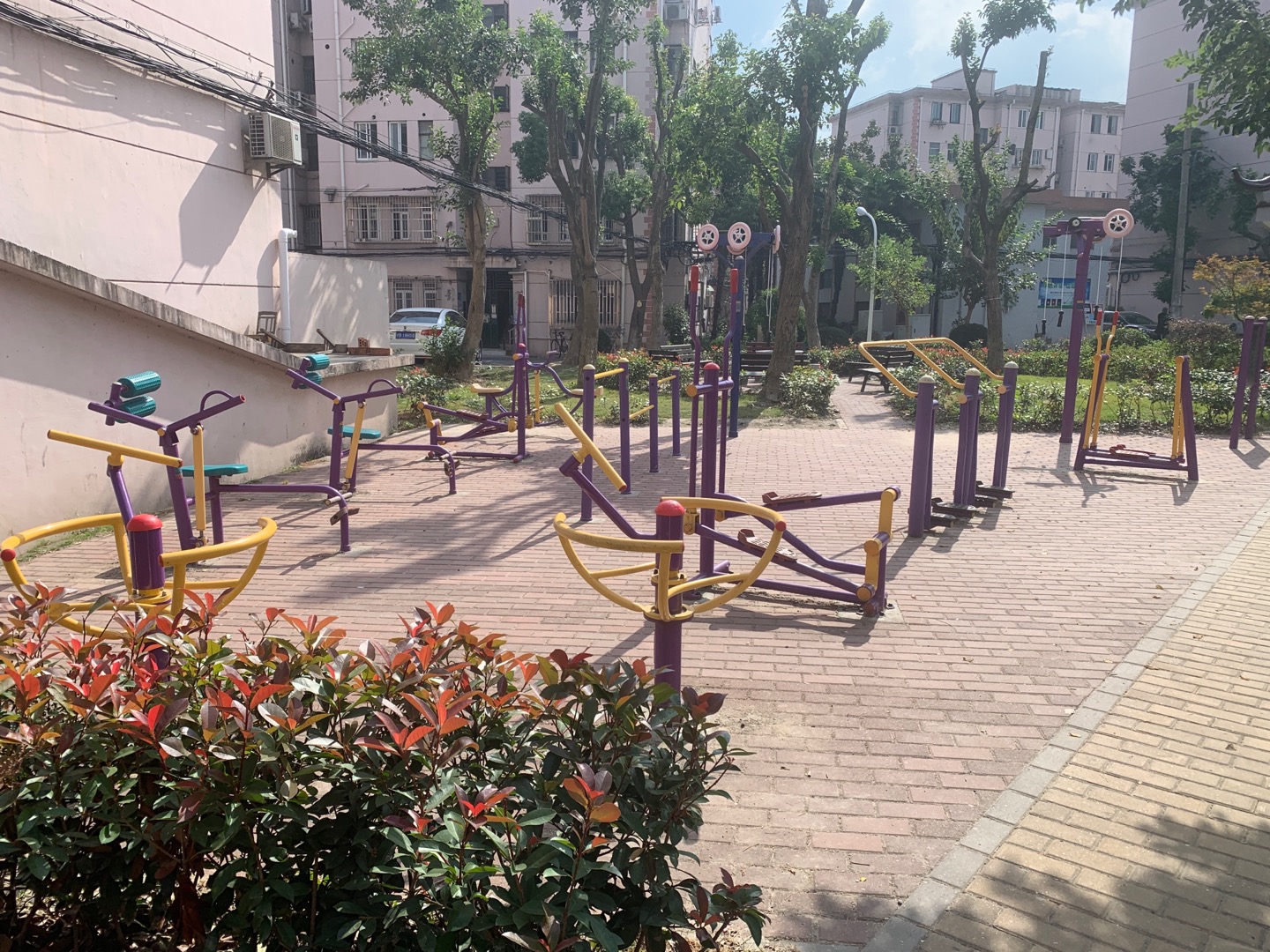 台儿庄居委市民益智健身苑点