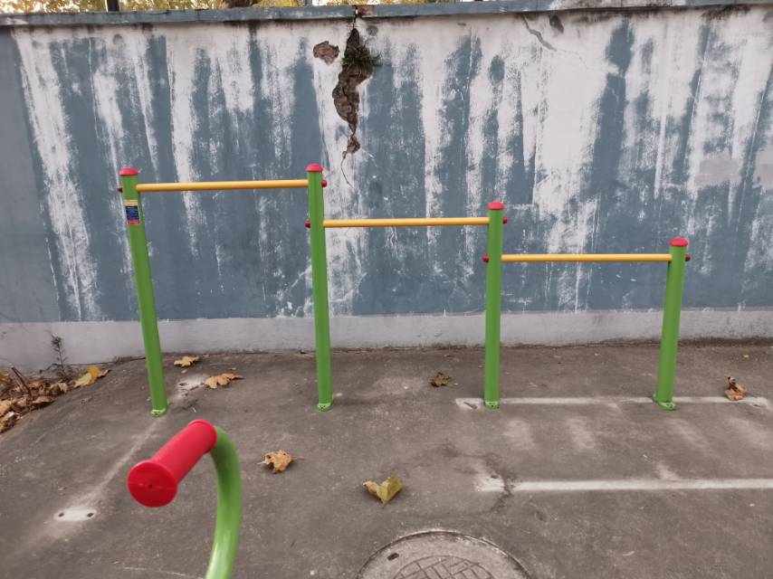 搁腿杠
