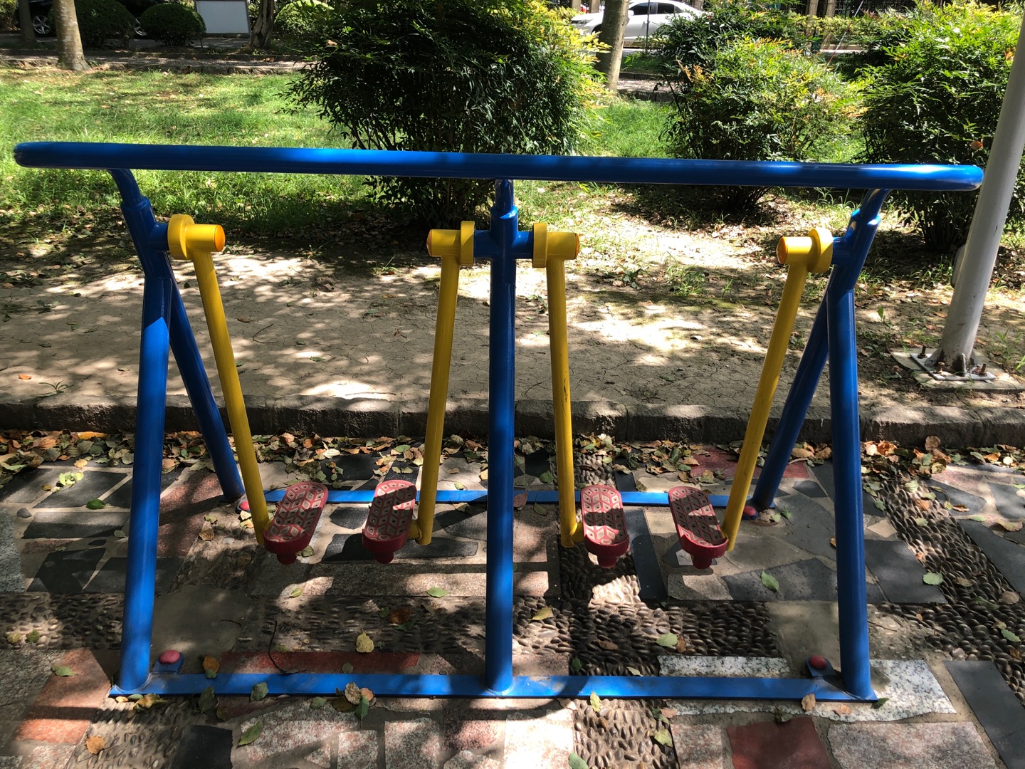 双人漫步器