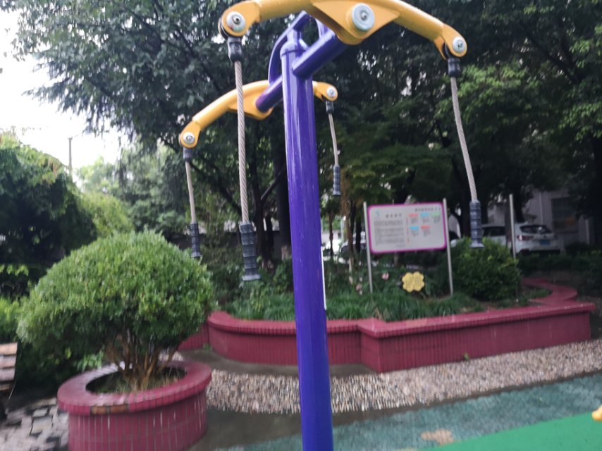 牵引器