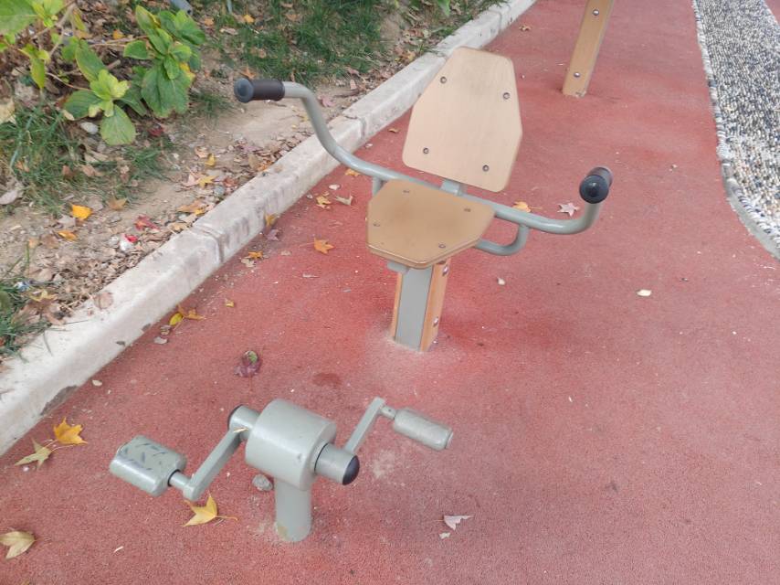 健身车