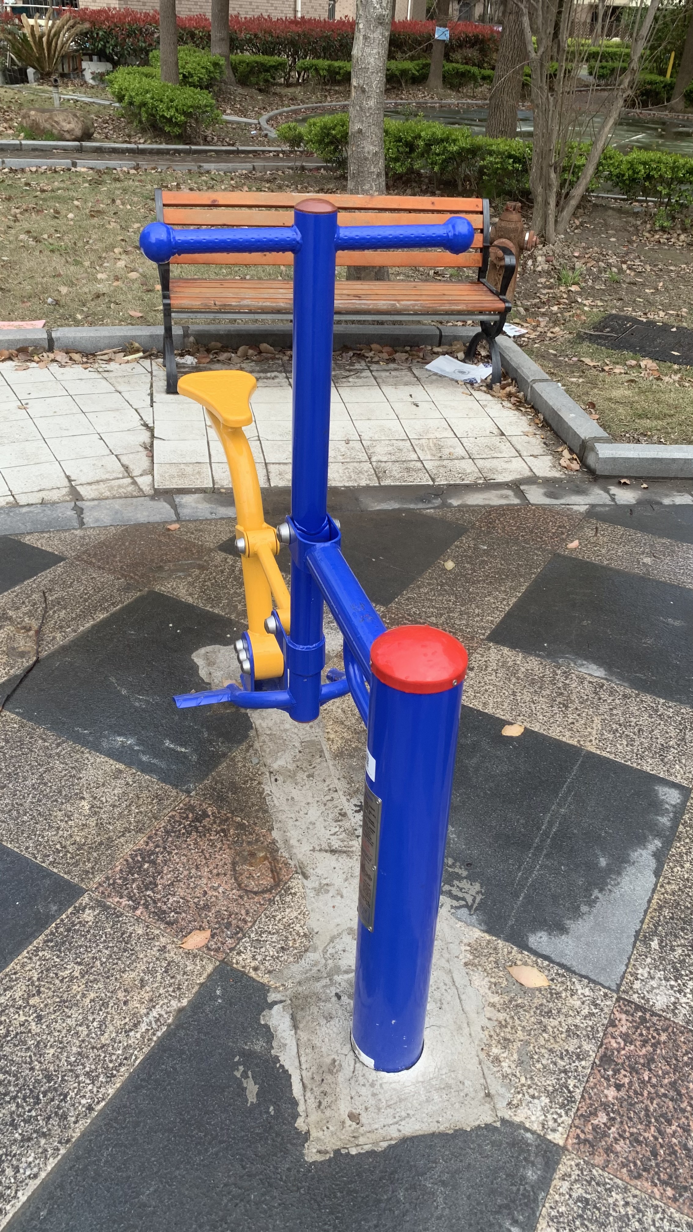 腰力训练器