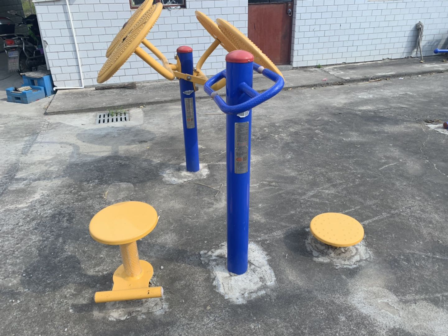 双位扭腰器