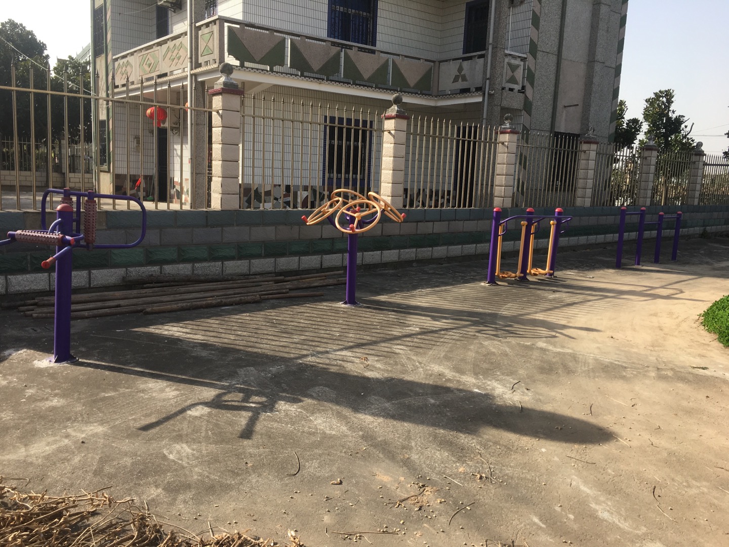 东河村西河7组东健身苑点