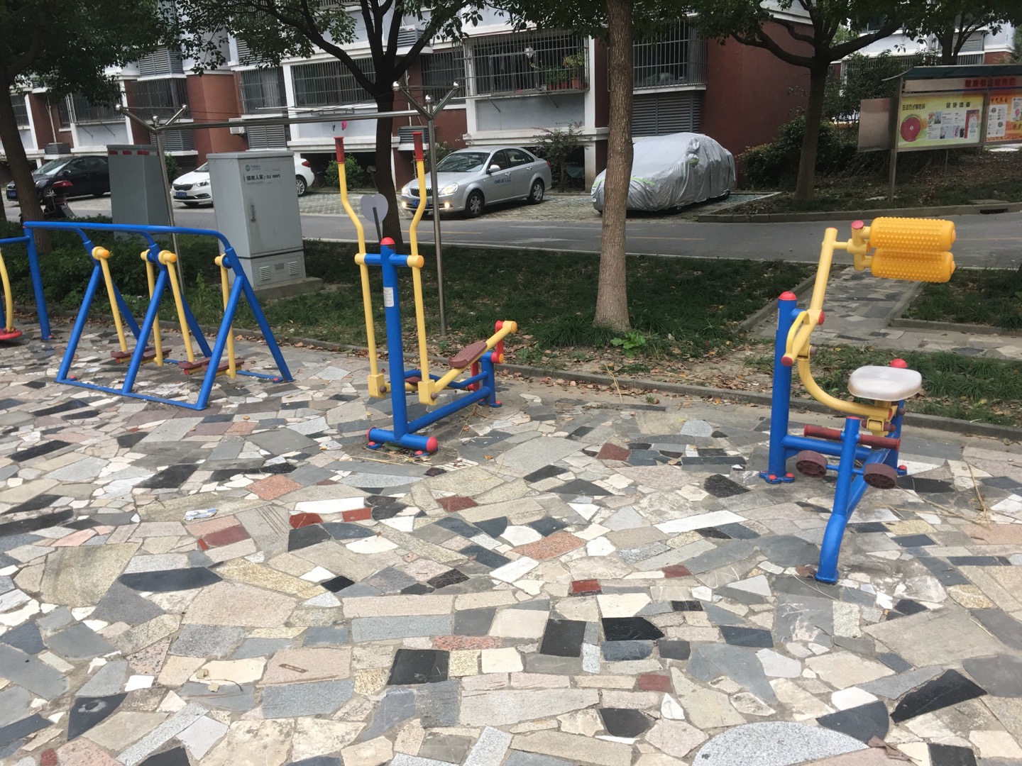 镇南人家健身点（1）