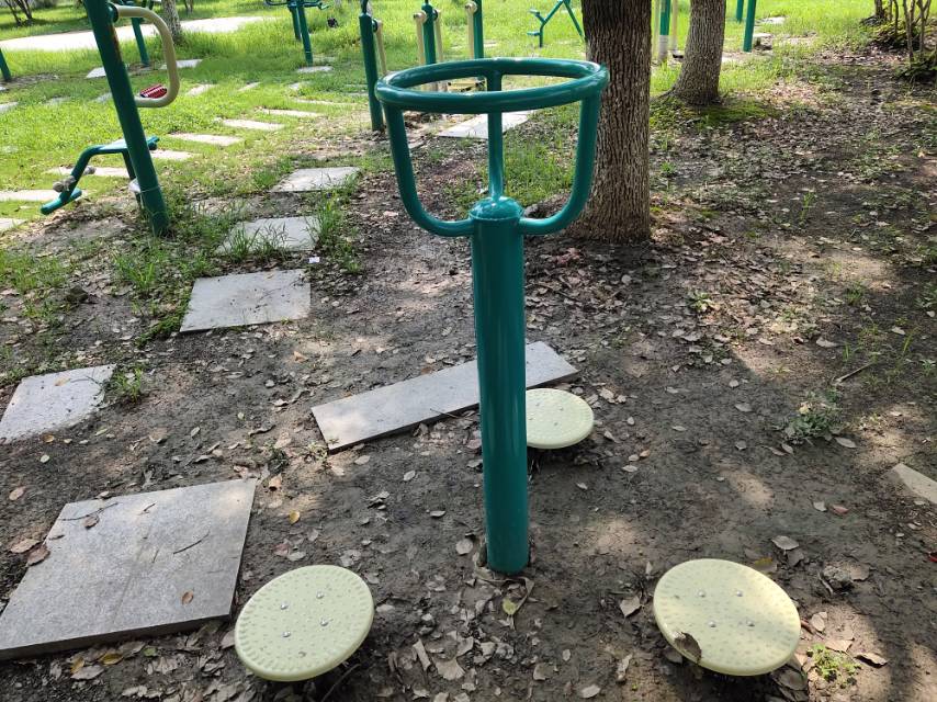 三人转腰器