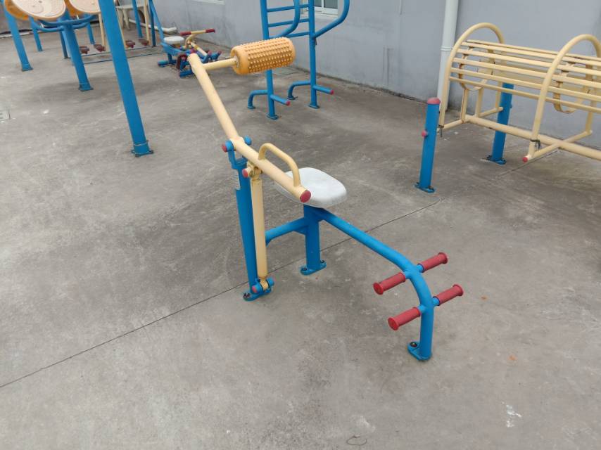 腹背锻炼器