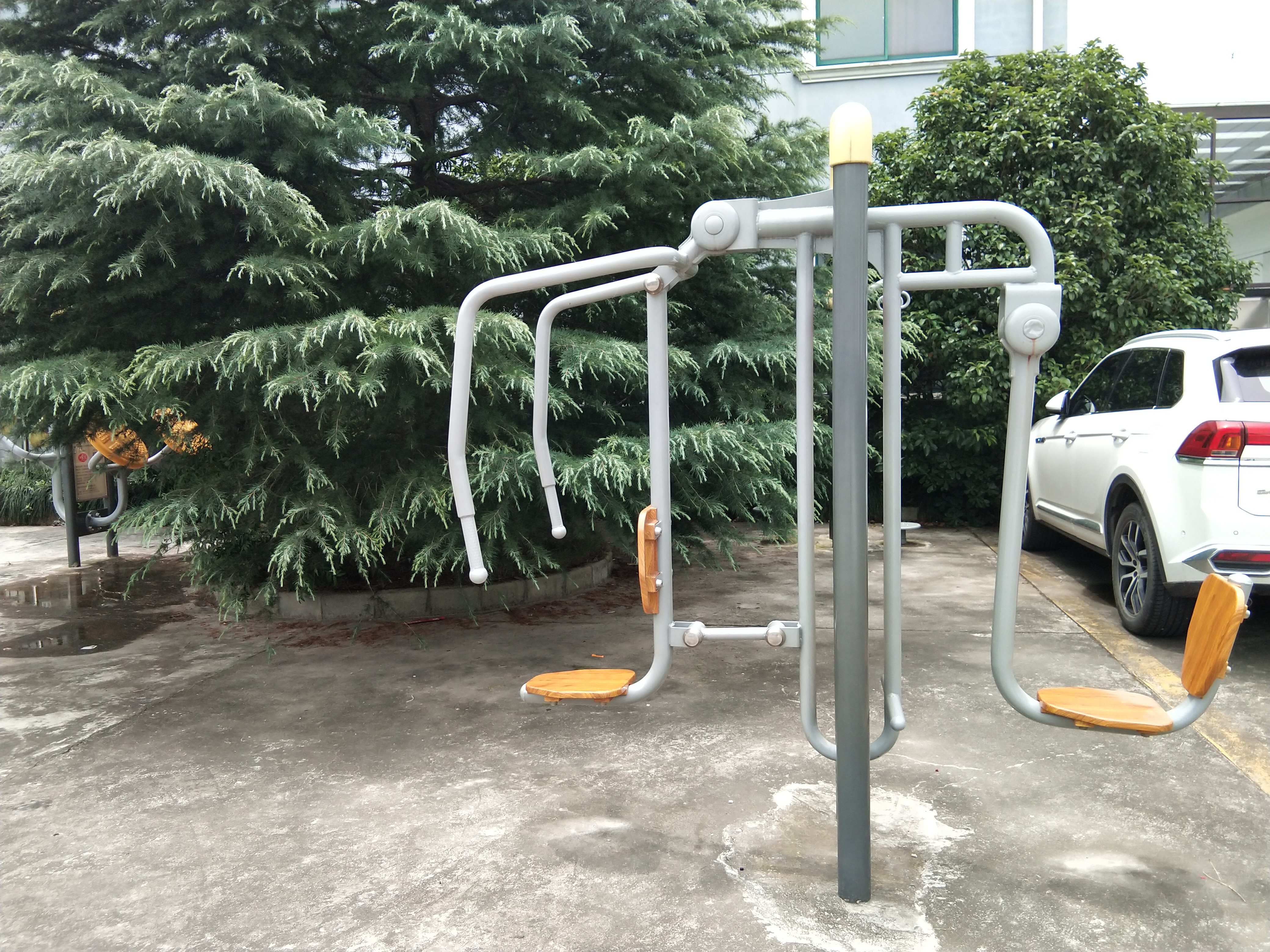 上下肢训练器