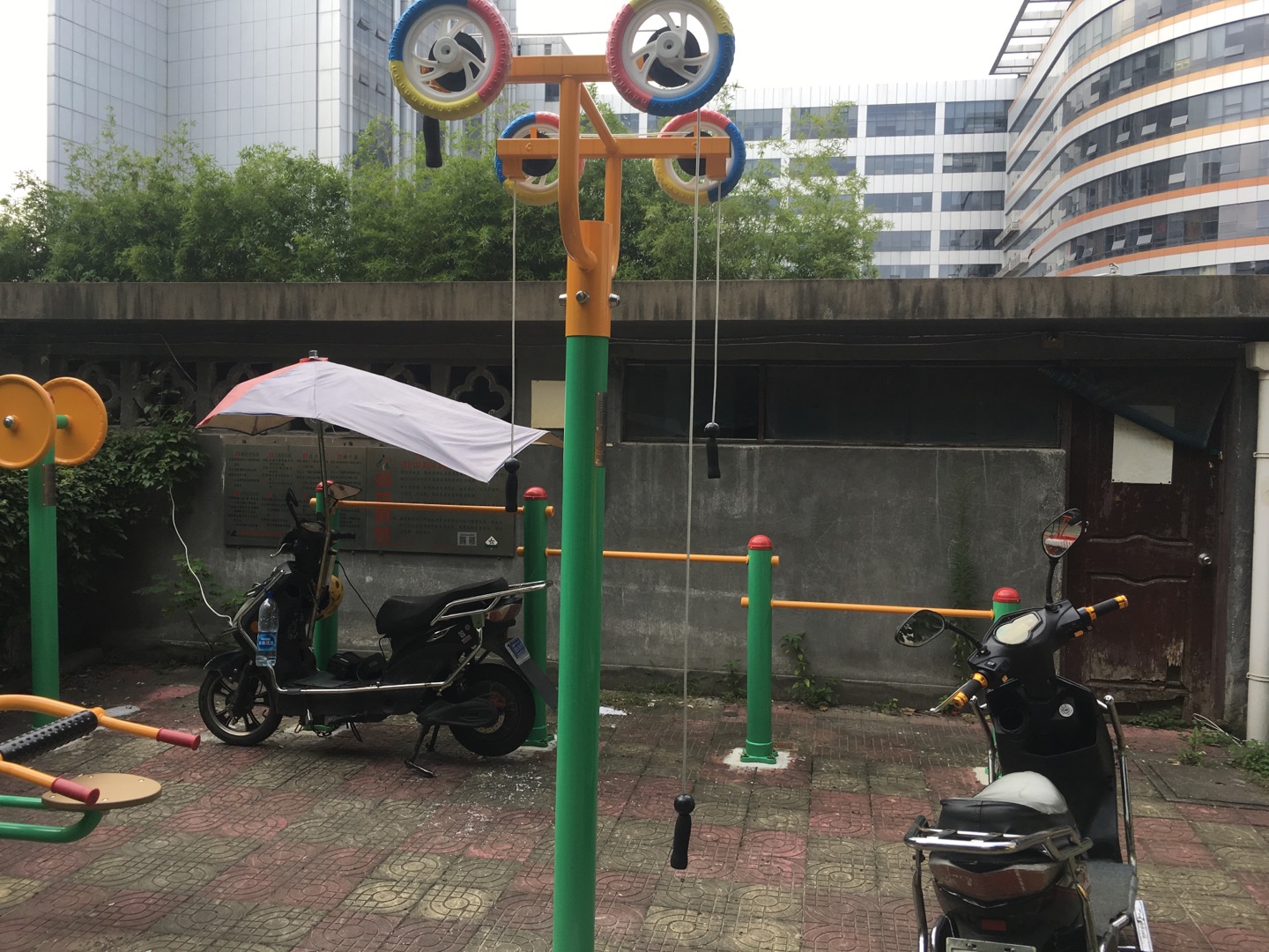 上肢牵引器
